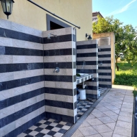 07 outdoor showers sosta camper pier giovanni